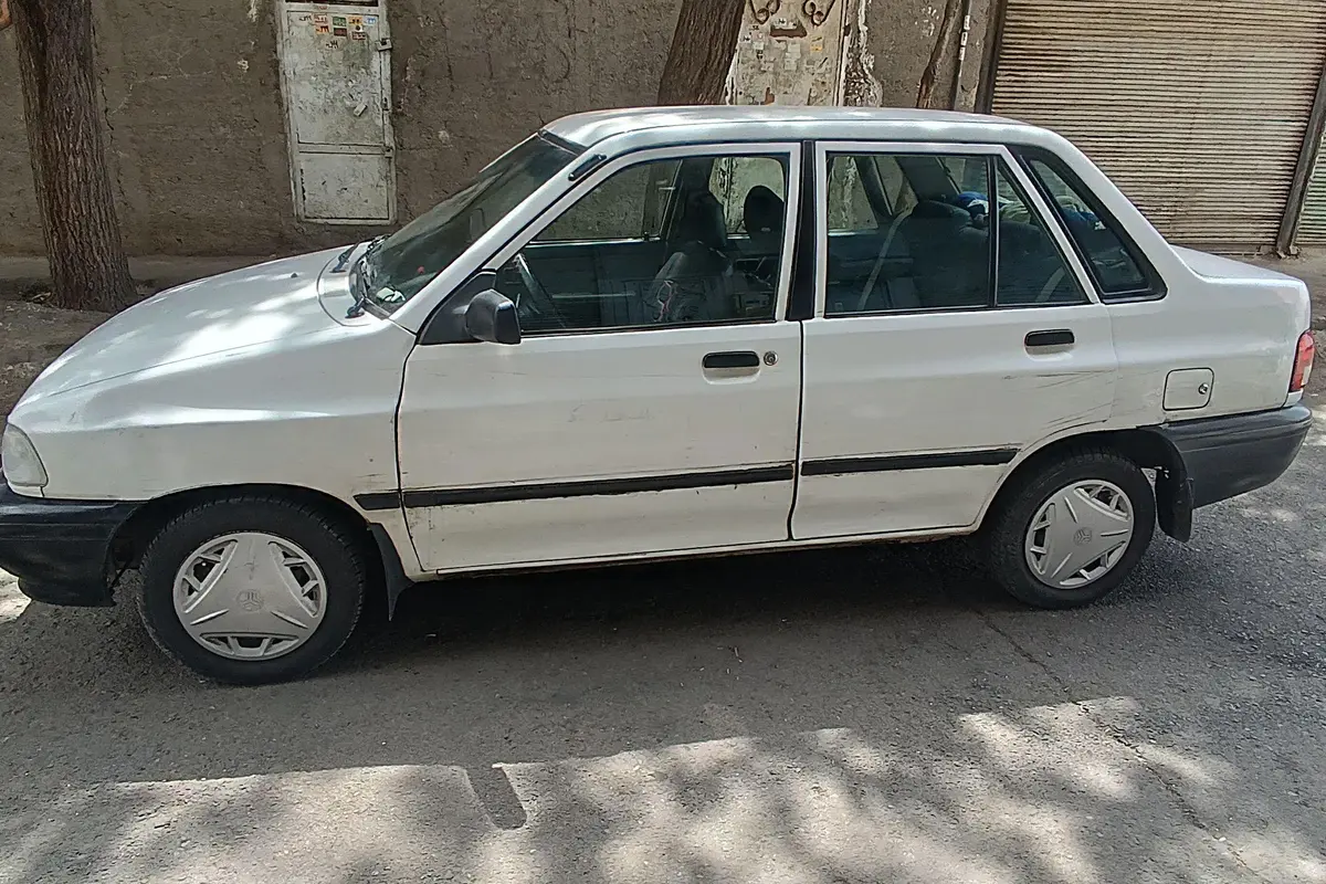 پراید،  صندوق دار