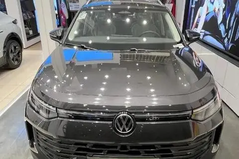 فولکس، تایرون L