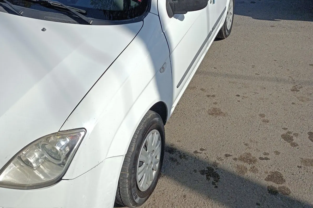 تیبا،  هاچ بک
