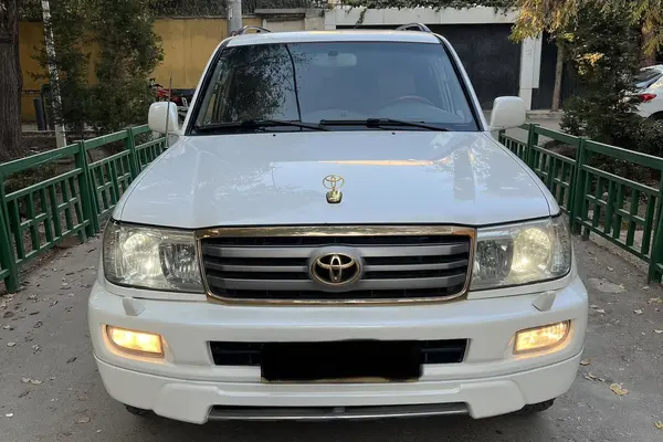 تویوتا، لندکروز چهار در