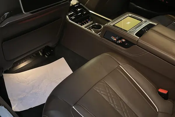 ب ام و، سری 7