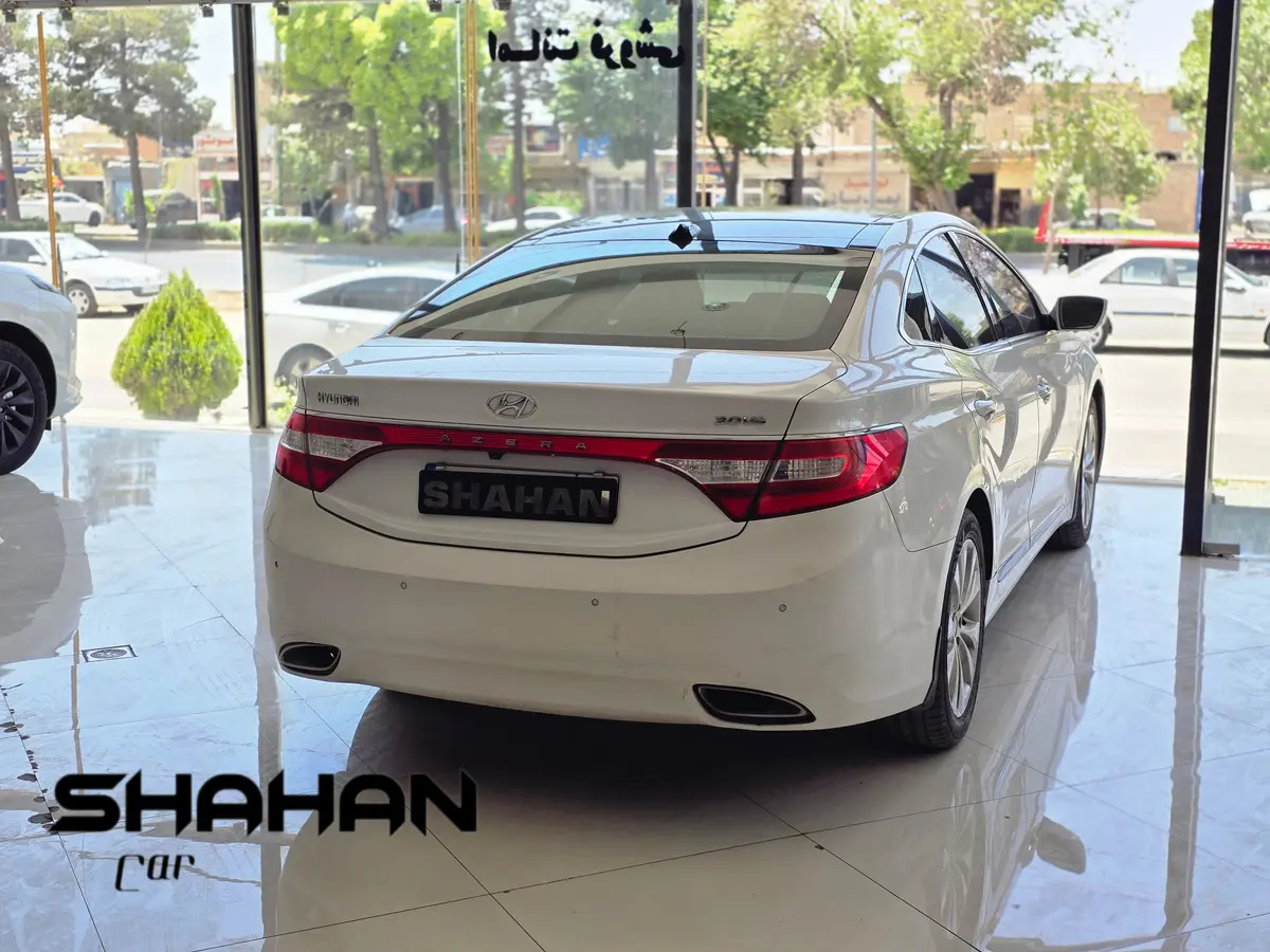 هیوندای  آزرا (گرنجور)