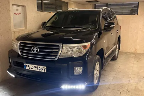 تویوتا، لندکروز چهار در