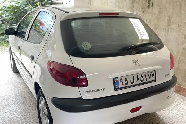 پژو  206