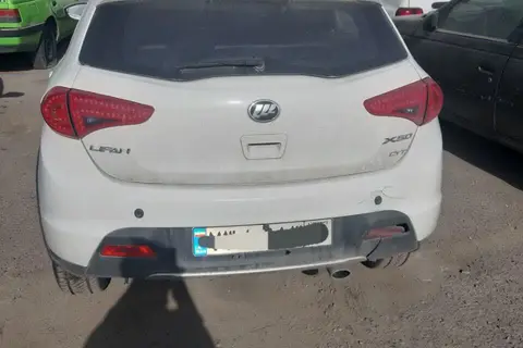 لیفان، X50
