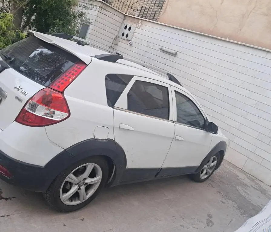 دانگ فنگ،  H30 کراس