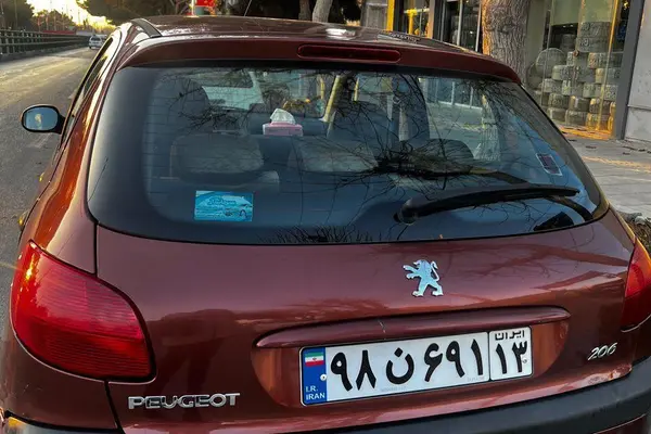 پژو  206