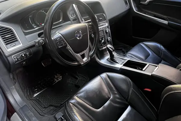 ولوو  XC60