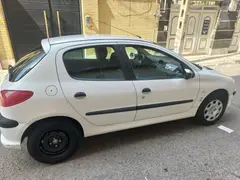 پژو، 206