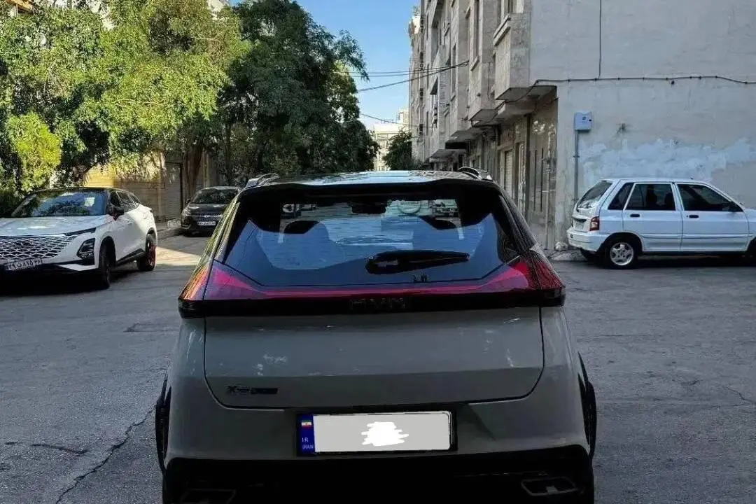 ام وی ام،  X33 کراس