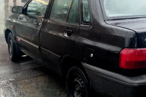 پراید، صندوق دار