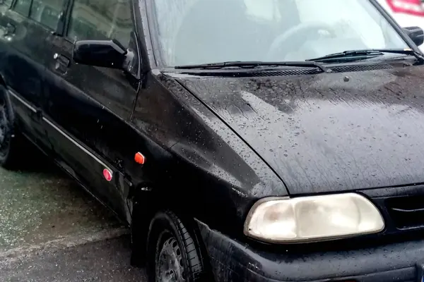 پراید، صندوق دار