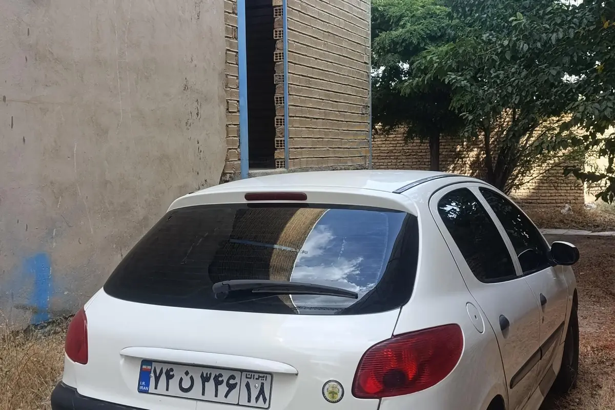 پژو،  206