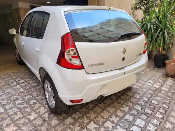 رنو، ساندرو