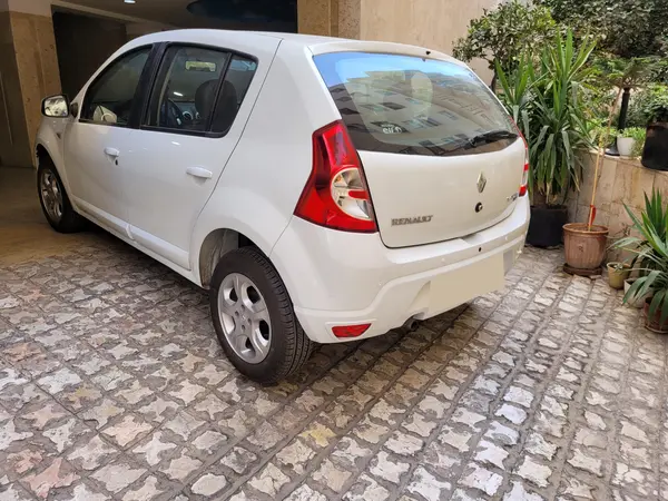 رنو، ساندرو