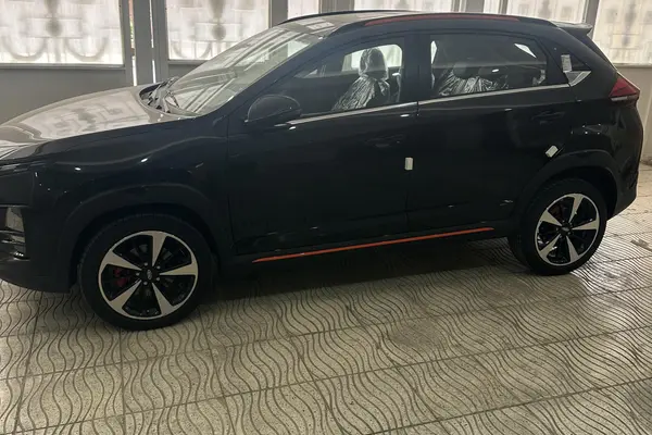 ام وی ام  X33 کراس