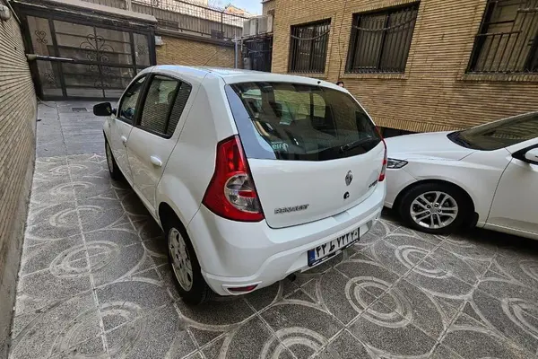 رنو، ساندرو