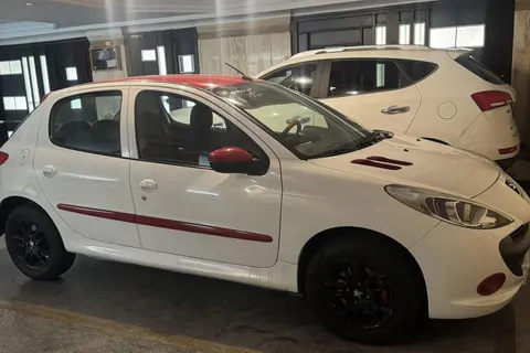 پژو، 207