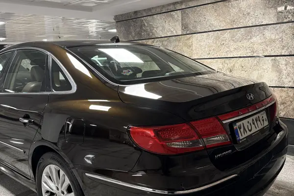 هیوندای، آزرا (گرنجور)