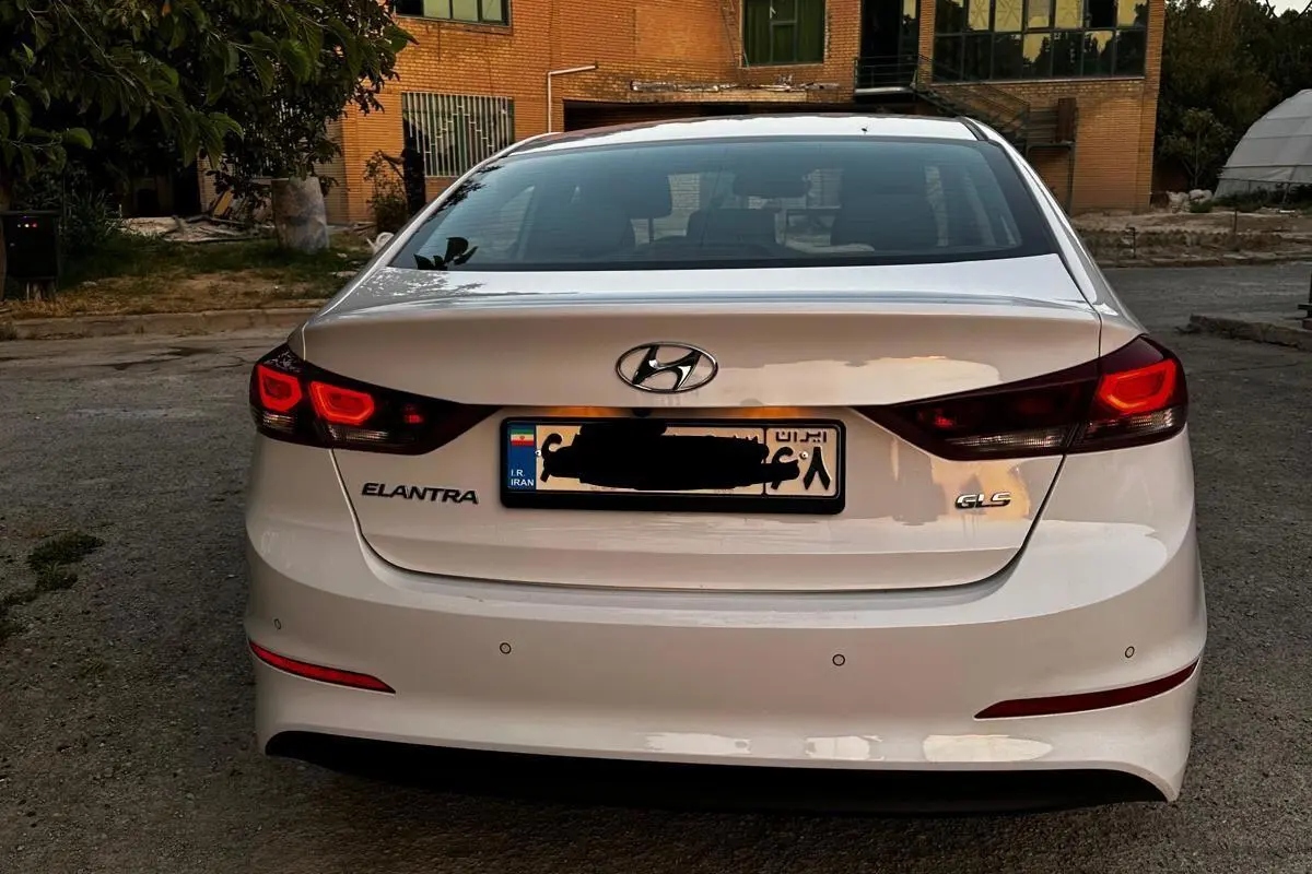 هیوندای  النترا
