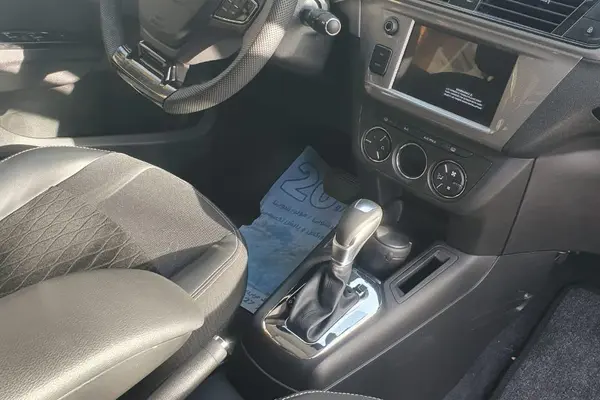 تارا، اتوماتیک V4