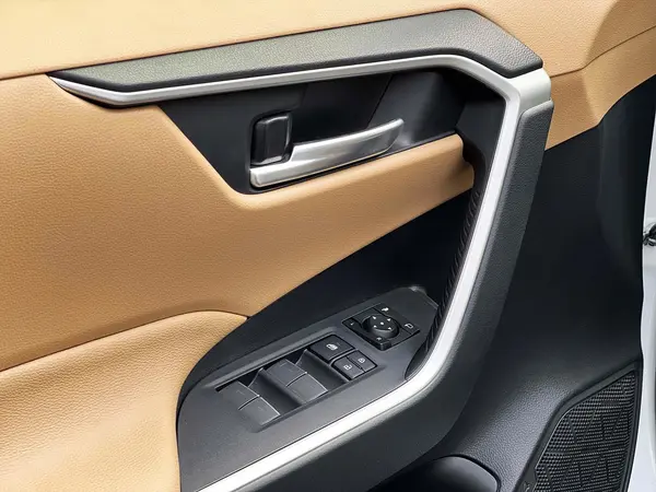 تویوتا، راوفور