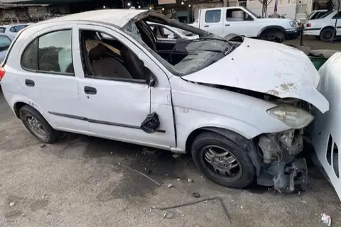 تیبا، هاچ بک