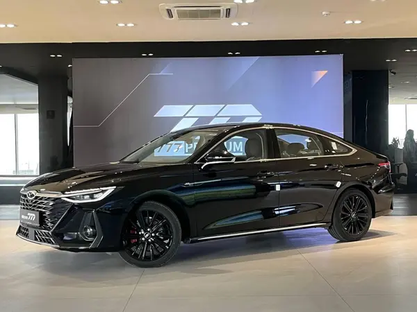 فونیکس، آریزو 8 (Z8)