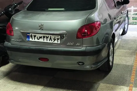 پژو، 206