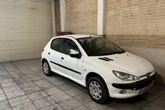 پژو، 206
