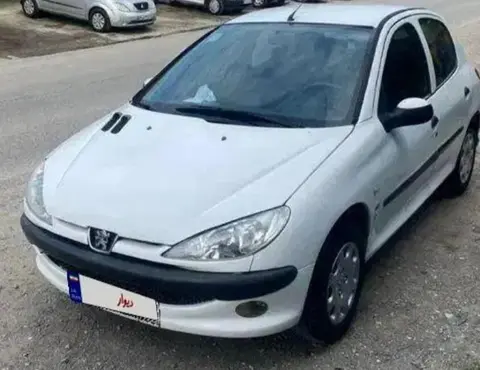 پژو، 206