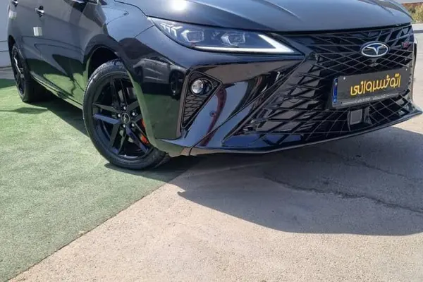 فونیکس، آریزو 6 جی تی (Z6 GT)