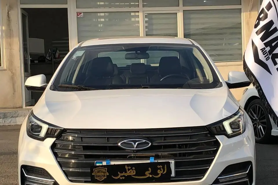 فونیکس،  آریزو 6 پرو