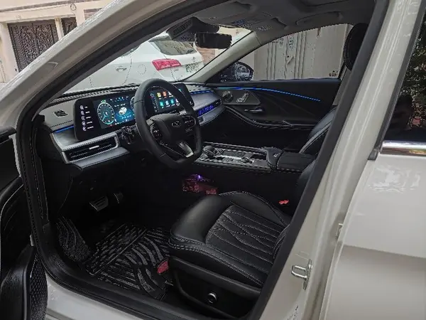 فونیکس  آریزو 8 (Z8)