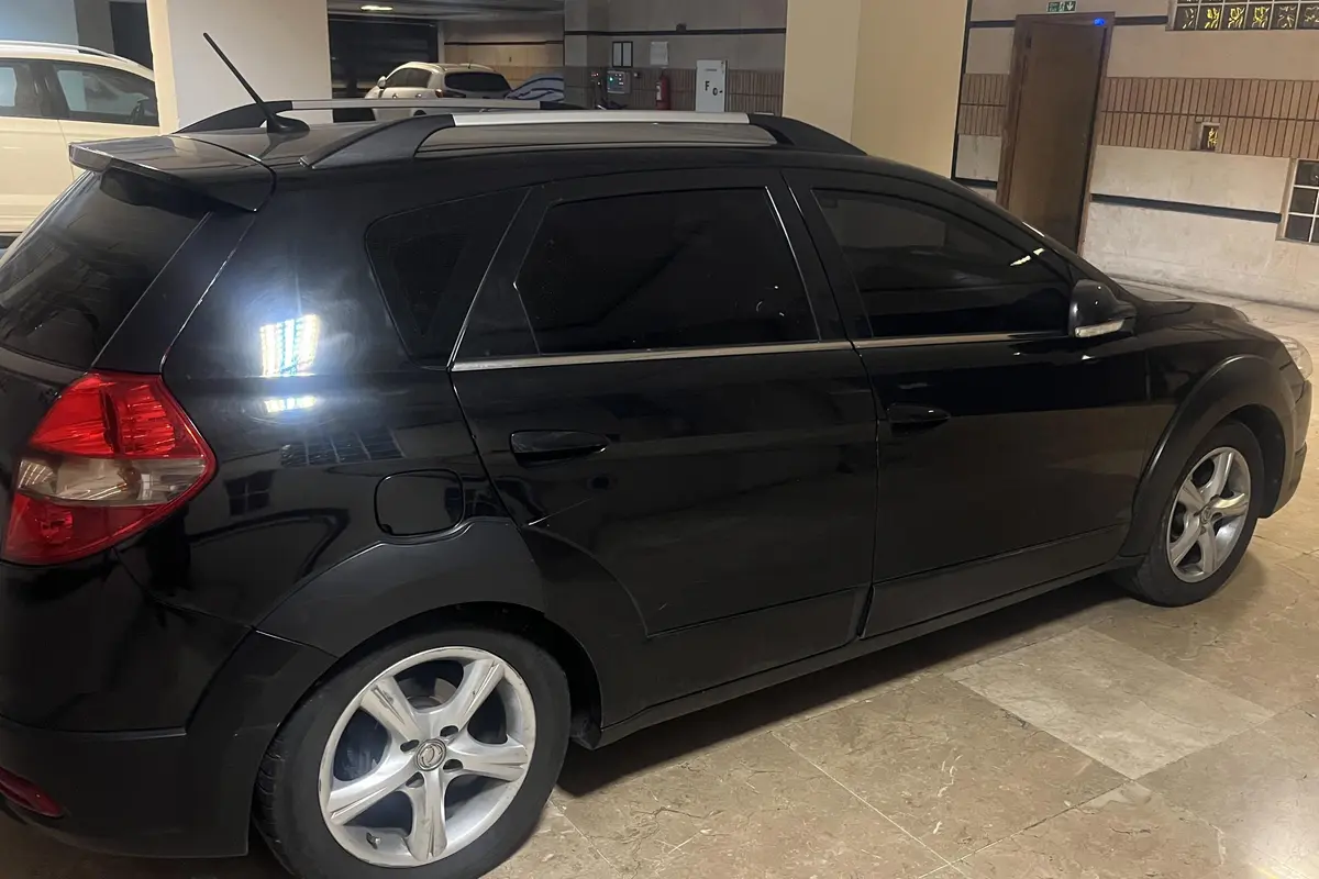 دانگ فنگ،  H30 کراس