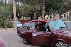 پیکان، سدان
