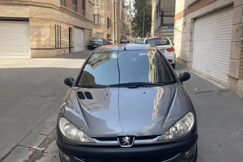 پژو، 206
