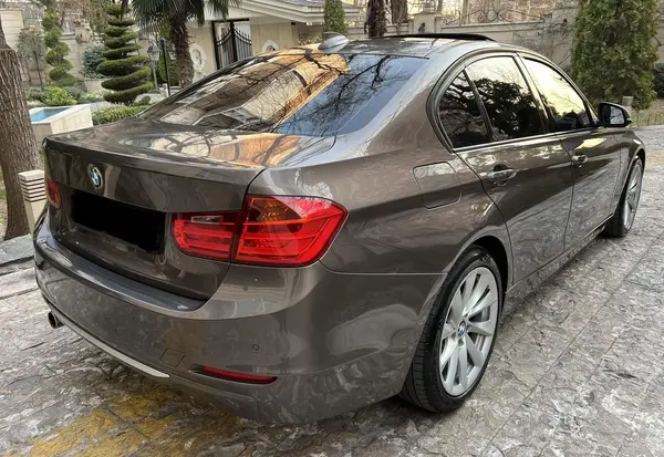 ب ام و، سری 3 سدان