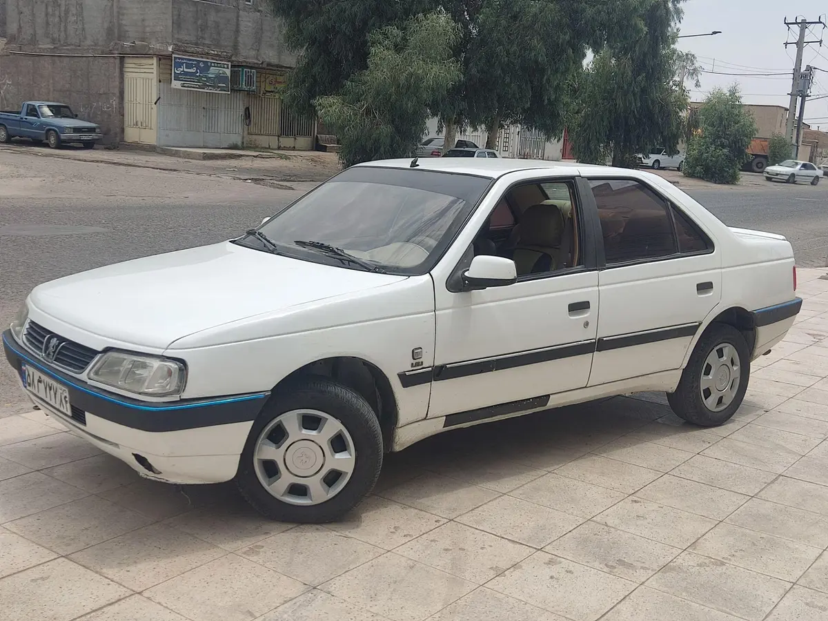 پژو،  405