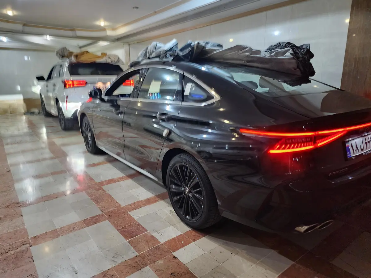 فونیکس،  آریزو 8 (Z8)