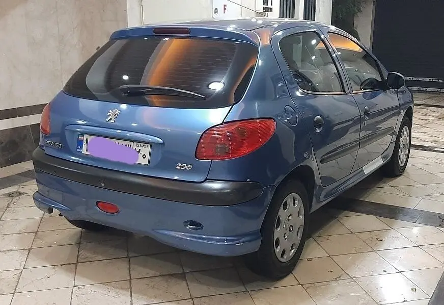 پژو،  206