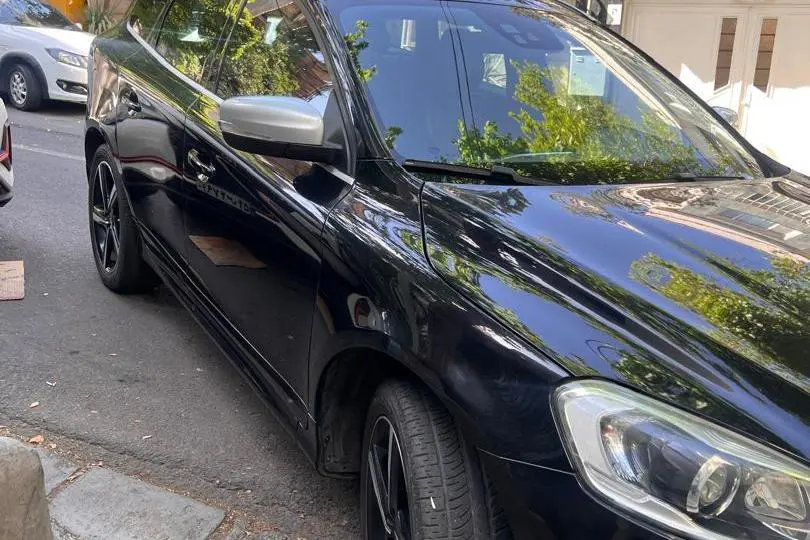 ولوو،  XC60