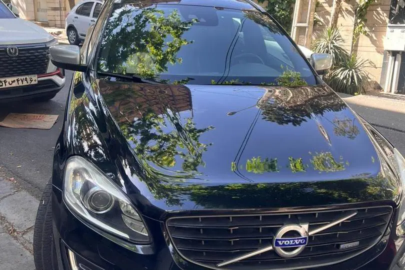 ولوو،  XC60