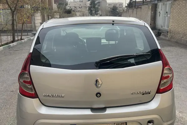 رنو  ساندرو