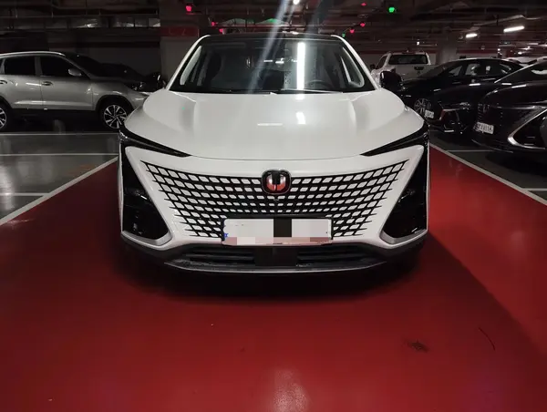 چانگان  UNI-T