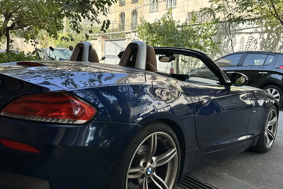 ب ام و،  Z4