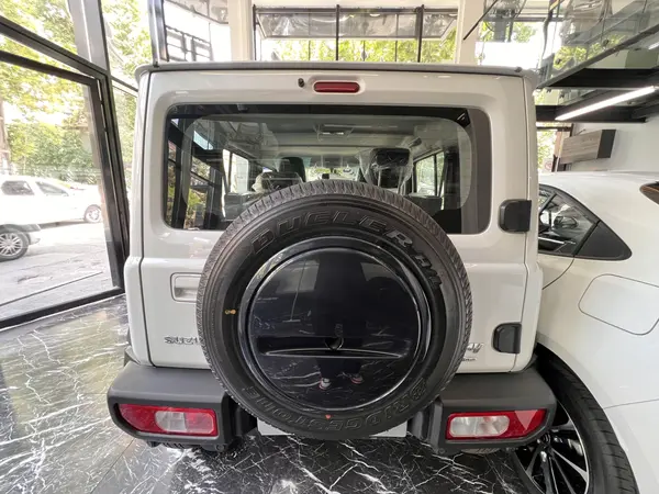 سوزوکی، جیمنی 5 در