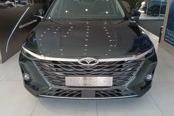 فونیکس، آریزو 8 (Z8)