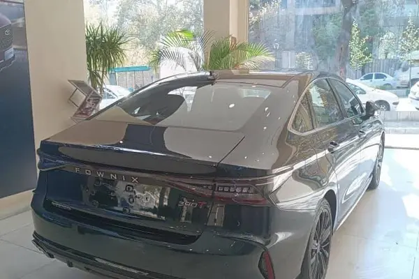 فونیکس، آریزو 8 (Z8)