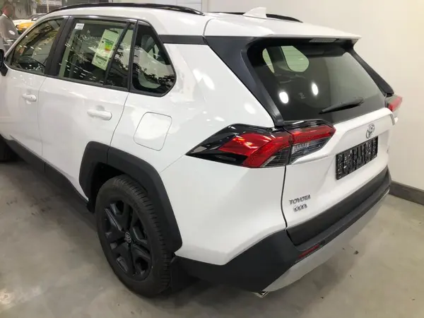 تویوتا، راوفور